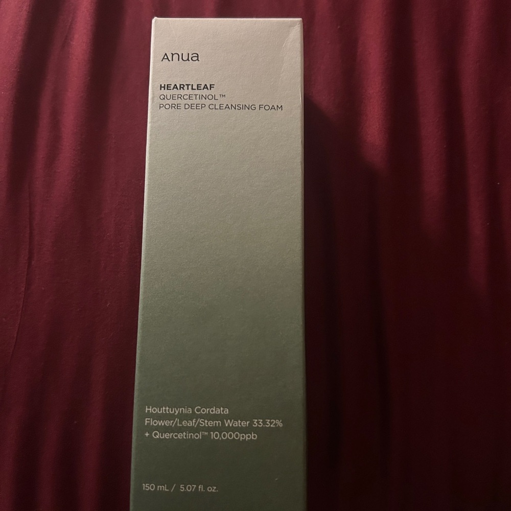 Heartleaf Pore Deep Cleansing Foam - Green